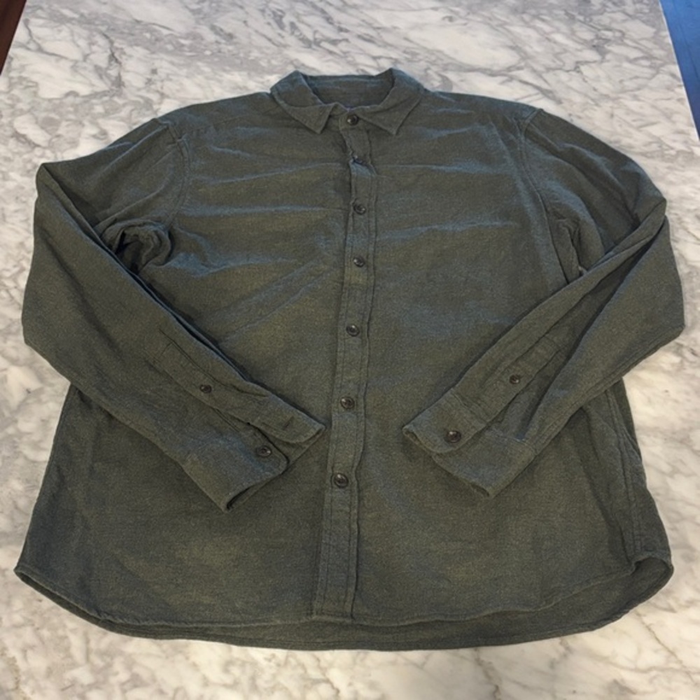 Vineyard Vines Olive Casual Button-Down Shirt